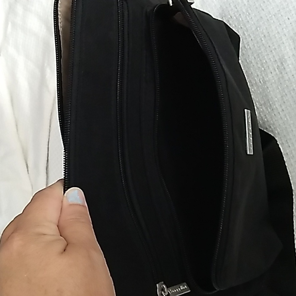 Nwot Baggallini crossbody/sling bag - Picture 3 of 6